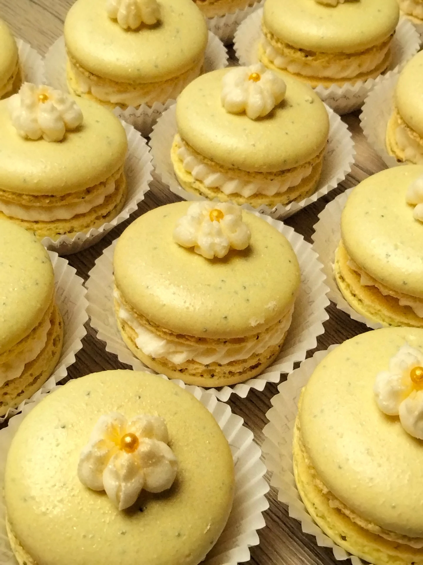 Citroen en maanzaad macarons